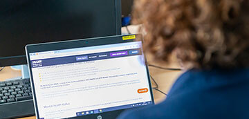 pic of woman at computer screen